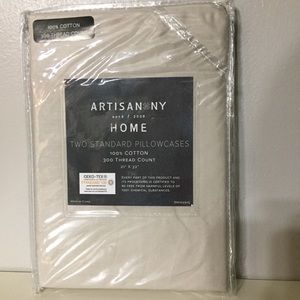 Artisan NY pillowcases, NWT